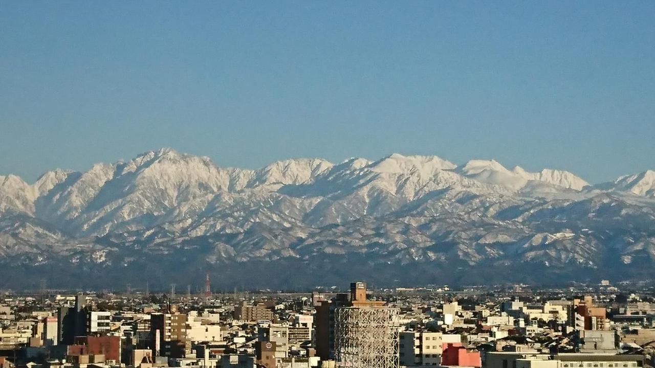 Toyama Daiichi Hotel Экстерьер фото