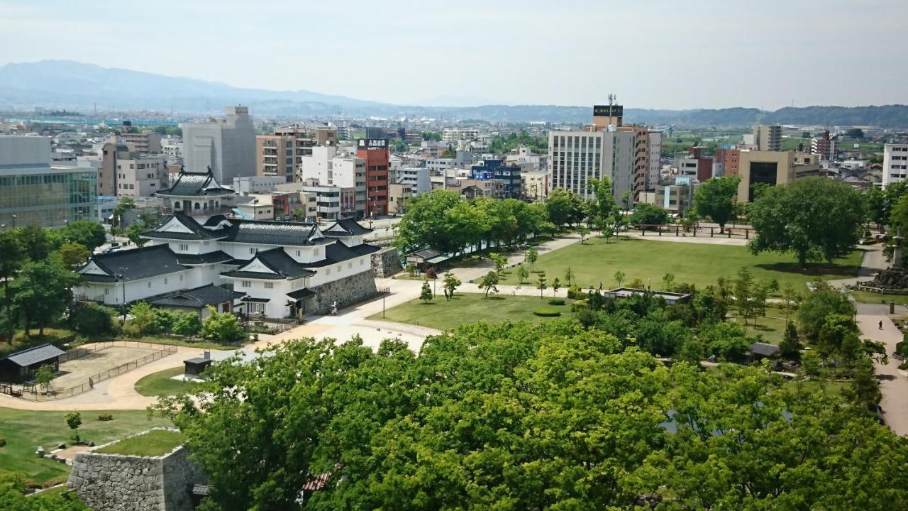 Toyama Daiichi Hotel Экстерьер фото